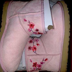 Women size 10 Ugg’s